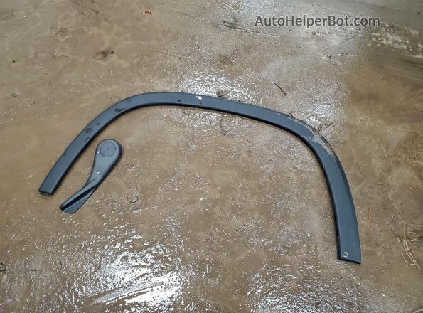 1GNEVFKW4PJ329159 2023 CHEVROLET TRAVERSE Черный Вид наклейки с VIN-кодом