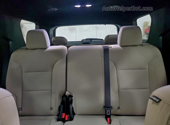 1GNEVFKW4PJ329159 2023 CHEVROLET TRAVERSE Черный Вид задних сидений