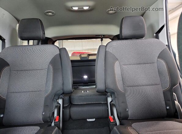 1GNEVGKW2JJ228568 2018 CHEVROLET TRAVERSE Gray Rear seats view
