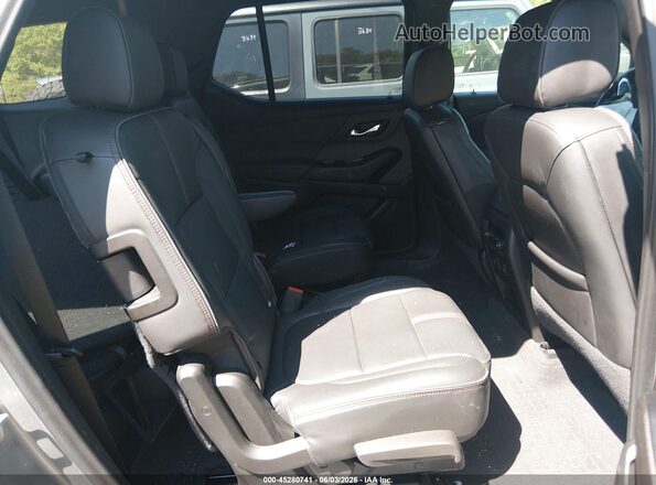 1GNEVJKW8PJ275142 2023 CHEVROLET TRAVERSE Gray Widok naklejki z numerem VIN