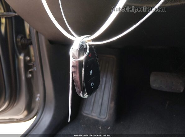 1GNEVLKW9JJ150671 2018 CHEVROLET TRAVERSE Gray Vista del salpicadero