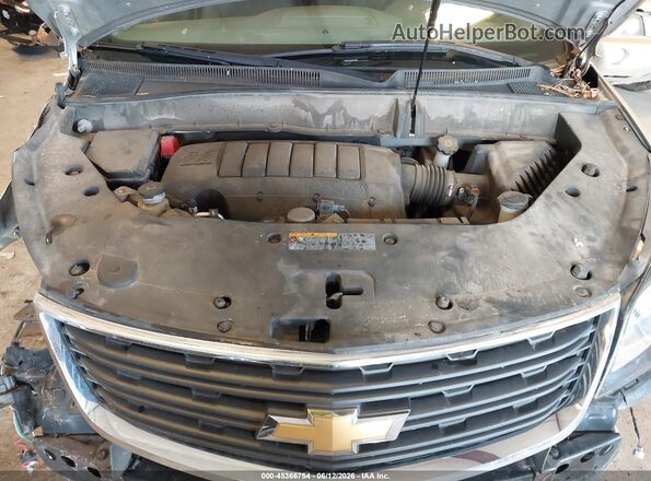 1GNKVFKD3HJ298960 2017 CHEVROLET TRAVERSE Silver Вид ззаду