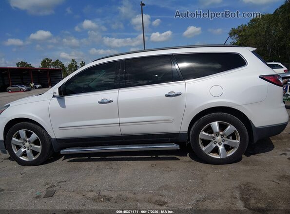1GNKVJKD3HJ236901 2017 CHEVROLET TRAVERSE White Vista interior trasera
