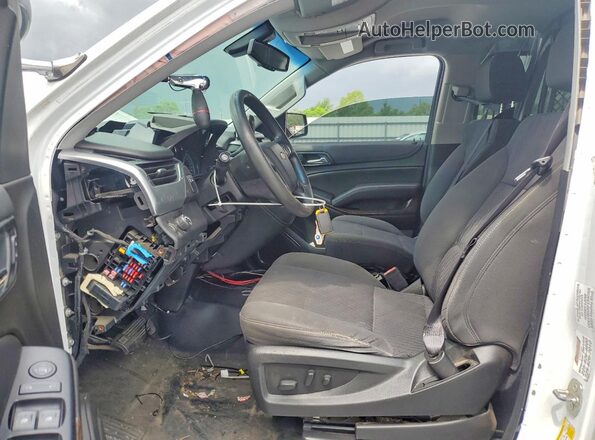 1GNLCDEC2JR167639 2018 CHEVROLET TAHOE Белый Вид салона спереди