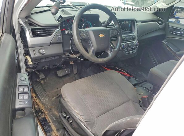 1GNLCDEC2JR167639 2018 CHEVROLET TAHOE Белый Вид панели приборов