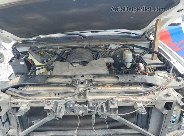 1GNLCDEC2JR167639 2018 CHEVROLET TAHOE Белый Вид подкапотного пространства