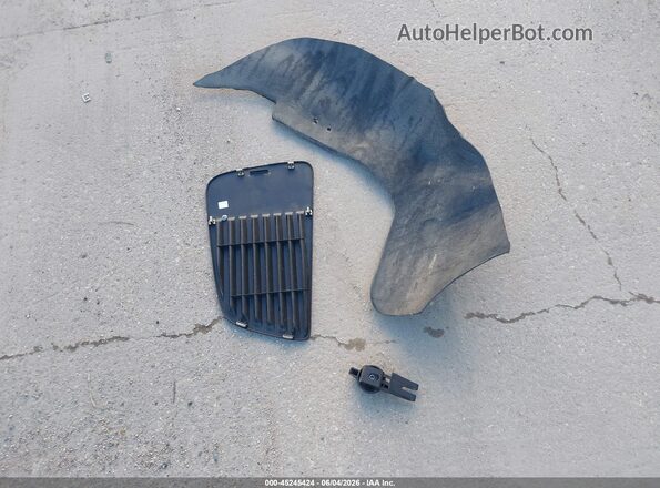 1GNSCBKC1LR306361 2020 CHEVROLET TAHOE Silver Սարքավորումների վահանակի տեսք