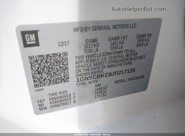 1GNSCBKC8JR217125 2018 CHEVROLET TAHOE White Widok komory silnika