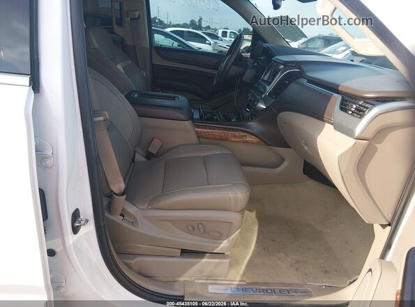 1GNSCCKCXGR255437 2016 CHEVROLET TAHOE White Widok wnętrza z przodu