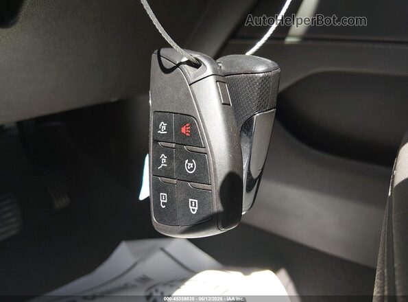 1GNSCCKD2PR243243 2023 CHEVROLET SUBURBAN White Widok deski rozdzielczej