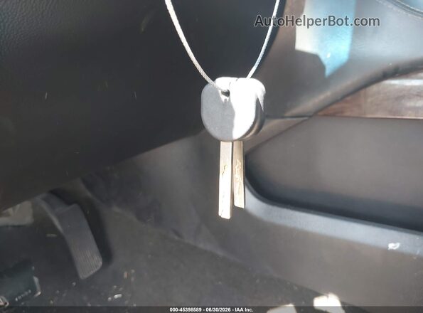 1GNSCGKC4HR289852 2017 CHEVROLET SUBURBAN Silver Вид панелі приладів