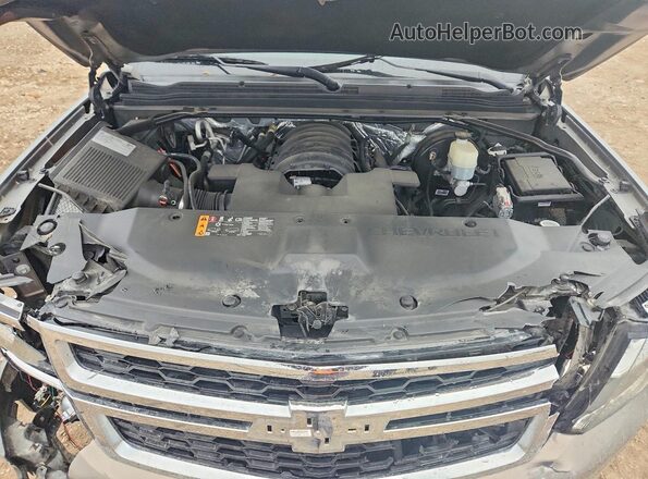 1GNSCGKC7JR352352 2018 CHEVROLET SUBURBAN Gray Vista del compartimento del motor