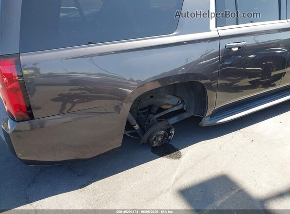 1GNSCGKC9HR285229 2017 CHEVROLET SUBURBAN Gray ხელსაწყოთა პანელის ხედი