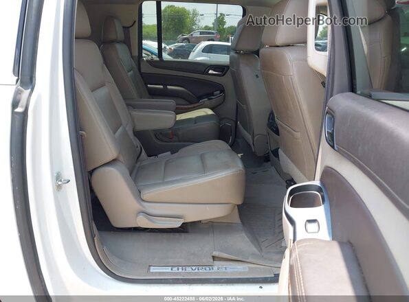 1GNSCJKC7HR360460 2017 CHEVROLET SUBURBAN White VIN კოდის სტიკერის ხედი
