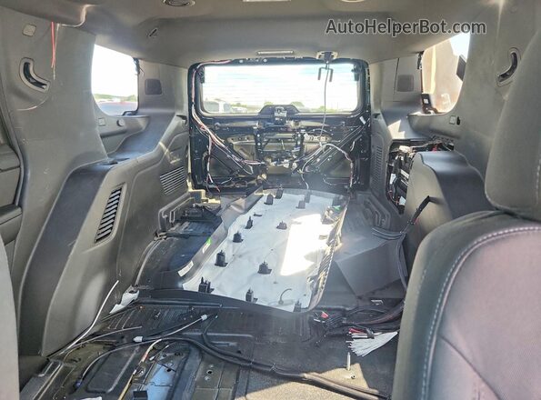 1GNSCLED0PR493687 2023 CHEVROLET TAHOE Black Widok tylnych siedzeń