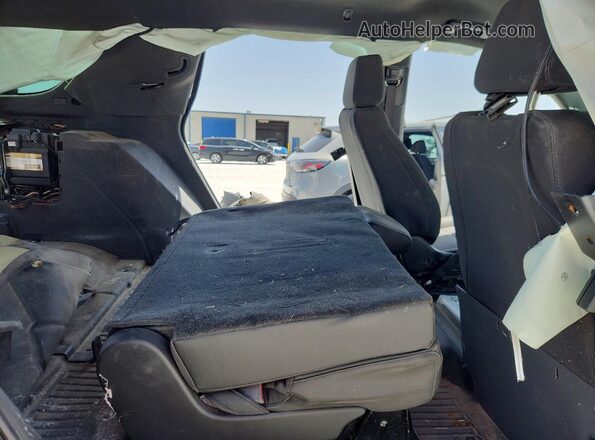 1GNSCLED7MR291389 2021 CHEVROLET TAHOE White Вид задньої частини салону