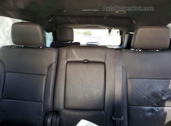 1GNSCNKD4PR395262 2023 CHEVROLET TAHOE Beige Rear seats view
