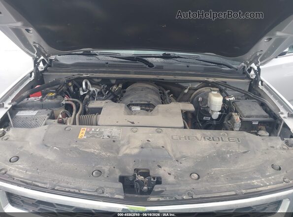 1GNSKAEC4LR117485 2020 CHEVROLET TAHOE Silver Widok z tyłu