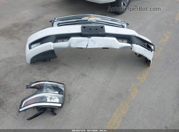 1GNSKBKC1JR324746 2018 CHEVROLET TAHOE White Instrument cluster view