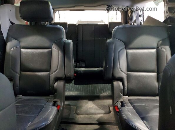 1GNSKBKC4JR141289 2018 CHEVROLET TAHOE Silver Widok tylnych siedzeń