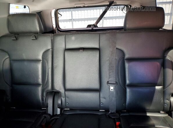1GNSKBKC7JR135910 2018 CHEVROLET TAHOE Silver Vista de los asientos traseros