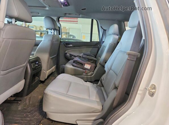 1GNSKBKC7LR108841 2020 CHEVROLET TAHOE Белый Вид задней части салона
