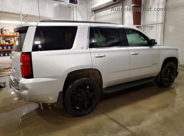 1GNSKBKCXGR181935 2016 CHEVROLET TAHOE Серебряный Задняя правая четверть