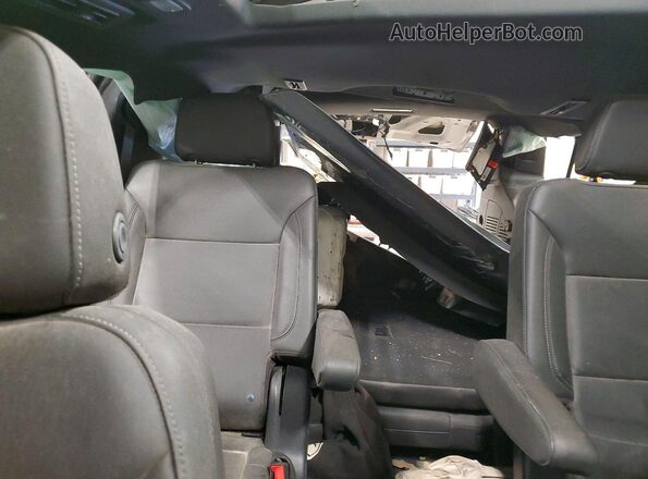 1GNSKCKDXRR387385 2024 CHEVROLET SUBURBAN Silver Вид задніх сидінь