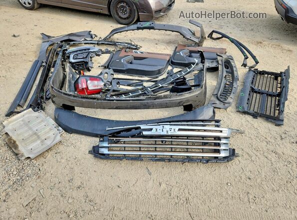 1GNSKGKL8MR159683 2021 CHEVROLET SUBURBAN Коричневый 