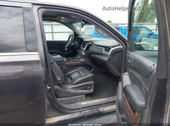 1GNSKHKC0HR337467 2017 CHEVROLET SUBURBAN Black Widok wnętrza z przodu