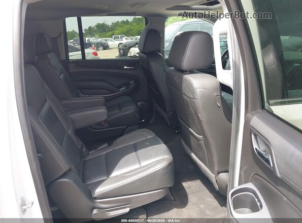 1GNSKHKC1JR370015 2018 CHEVROLET SUBURBAN White VIN կոդի պիտակի տեսք