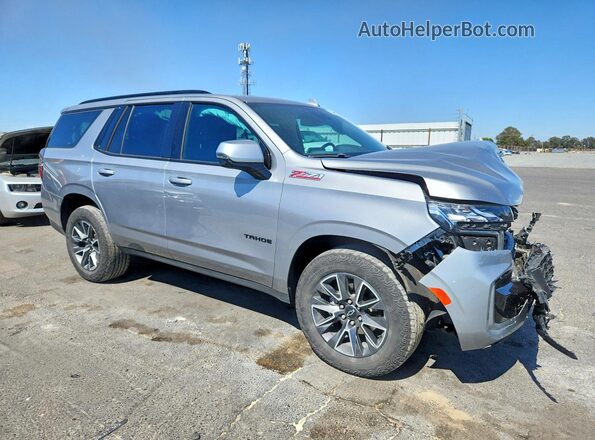 1GNSKPKL1PR499309 2023 CHEVROLET TAHOE Gray Delantero derecho