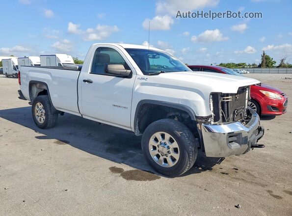 1GT02REG2GZ205572 2016 GMC SIERRA White Front right