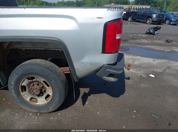 1GT12REG2GF170425 2016 GMC SIERRA Серебряный Вид спереди