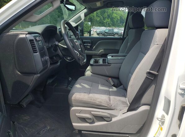 1GT42VCY2JF113134 2018 GMC SIERRA White 