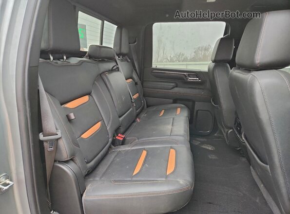 1GT49PEY2RF152550 2024 GMC SIERRA Gray Vista de los asientos traseros
