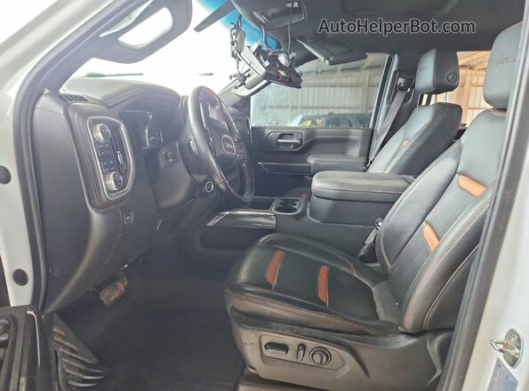 1GT49PEY8PF245702 2023 GMC SIERRA White წინა სალონის ხედი