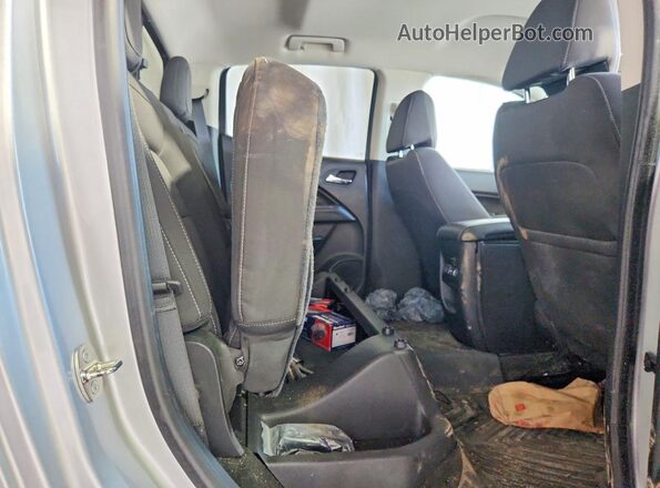 1GTG6CEN5J1303676 2018 GMC CANYON Silver Rear seats view