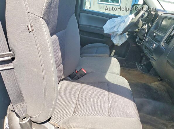 1GTN1LEC8JZ900178 2018 GMC SIERRA White Widok tylnych siedzeń