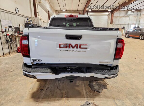 1GTP2BEK3T1128701 2026 GMC CANYON White Հետևի տեսք