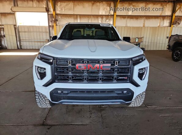 1GTP2DEK7S1113998 2025 GMC CANYON White Դիմացի տեսք