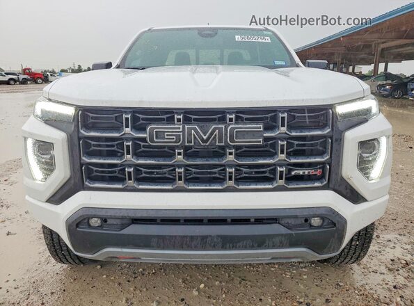1GTP2DEK7S1117226 2025 GMC CANYON White Widok z przodu