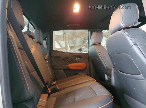 1GTP2DEK7S1117226 2025 GMC CANYON White Widok tylnych siedzeń