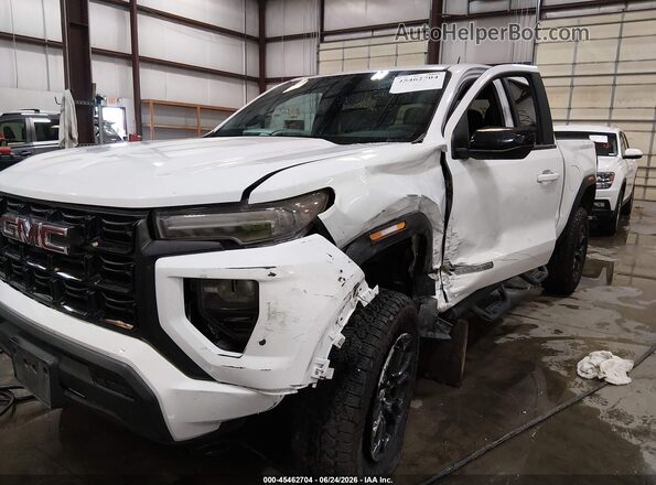 1GTP5BEK9R1109859 2024 GMC CANYON White Front view