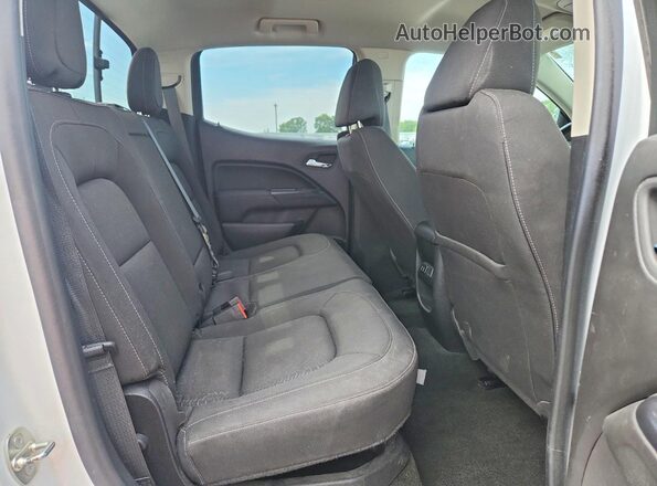 1GTP6CE16G1370681 2016 GMC CANYON White Rear seats view