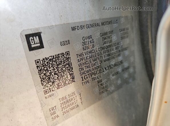 1GTP6CE1XJ1246226 2018 GMC CANYON Silver 