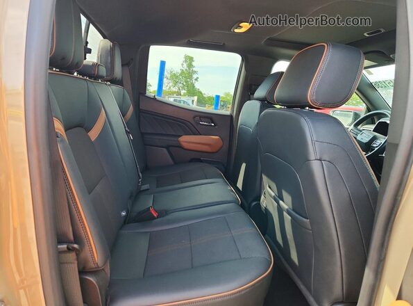 1GTP6DEK7P1143501 2023 GMC CANYON Tan უკანა სავარძლების ხედი