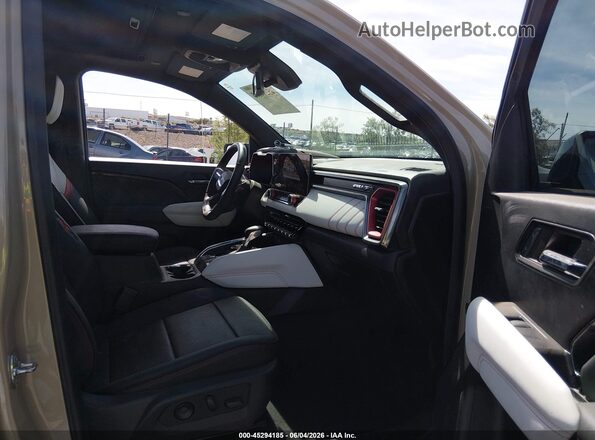 1GTP6EEK3R1224780 2024 GMC CANYON Beige Vista interior delantera