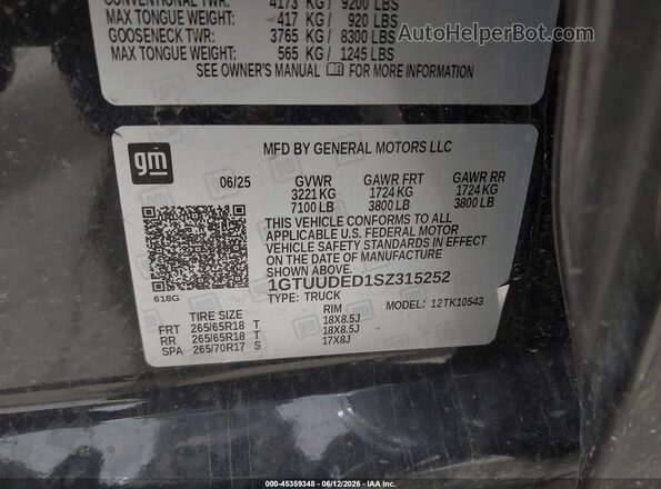 1GTUUDED1SZ315252 2025 GMC SIERRA Black Engine compartment view