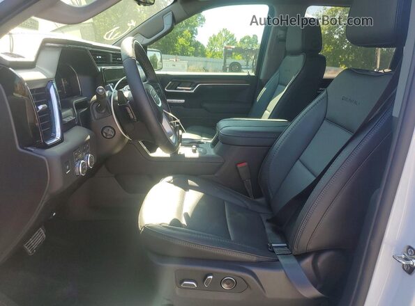 1GTUUGELXTZ249519 2026 GMC SIERRA White Widok wnętrza z przodu